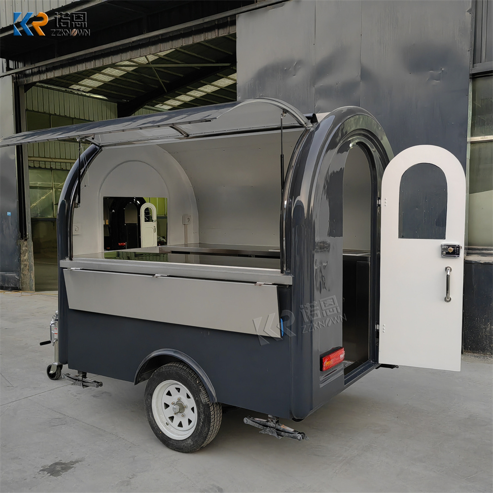 Volledig uitgeruste pizza-, sn - Food Snacks Catering recensie en prijs